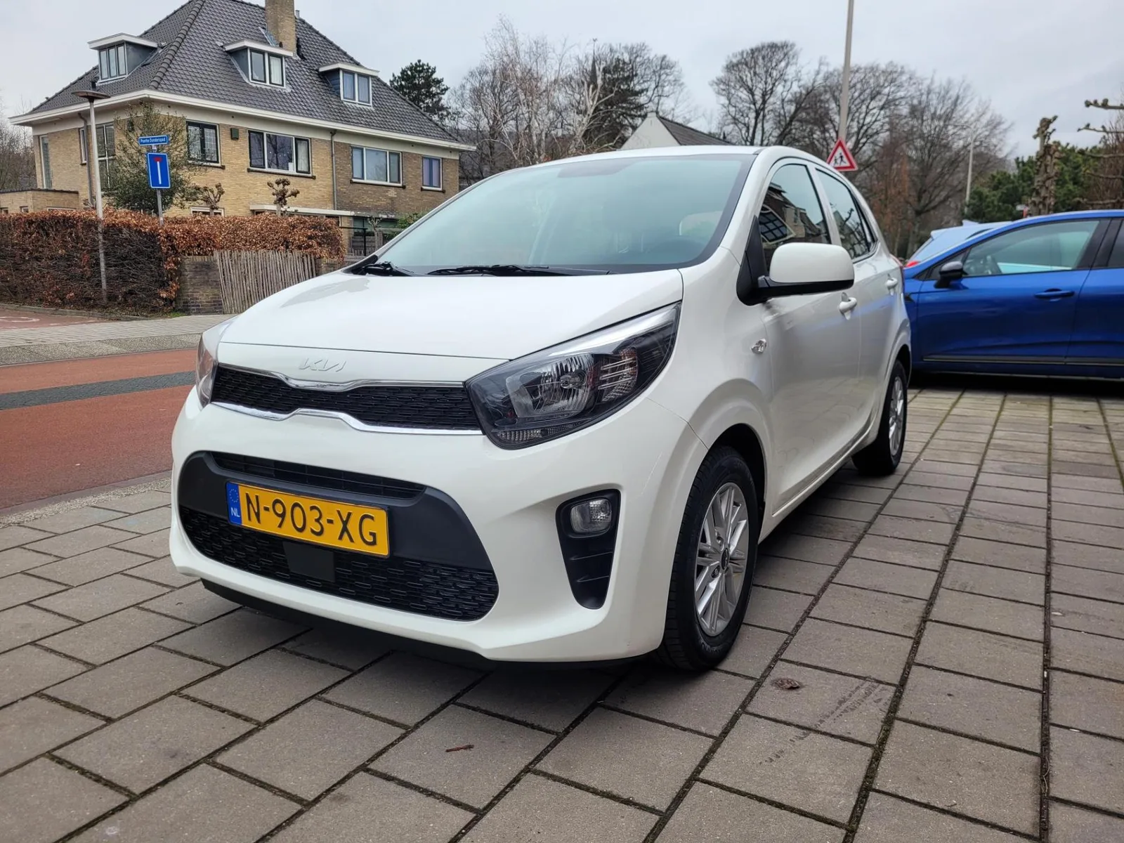 Kia Picanto (2022) — foto 1