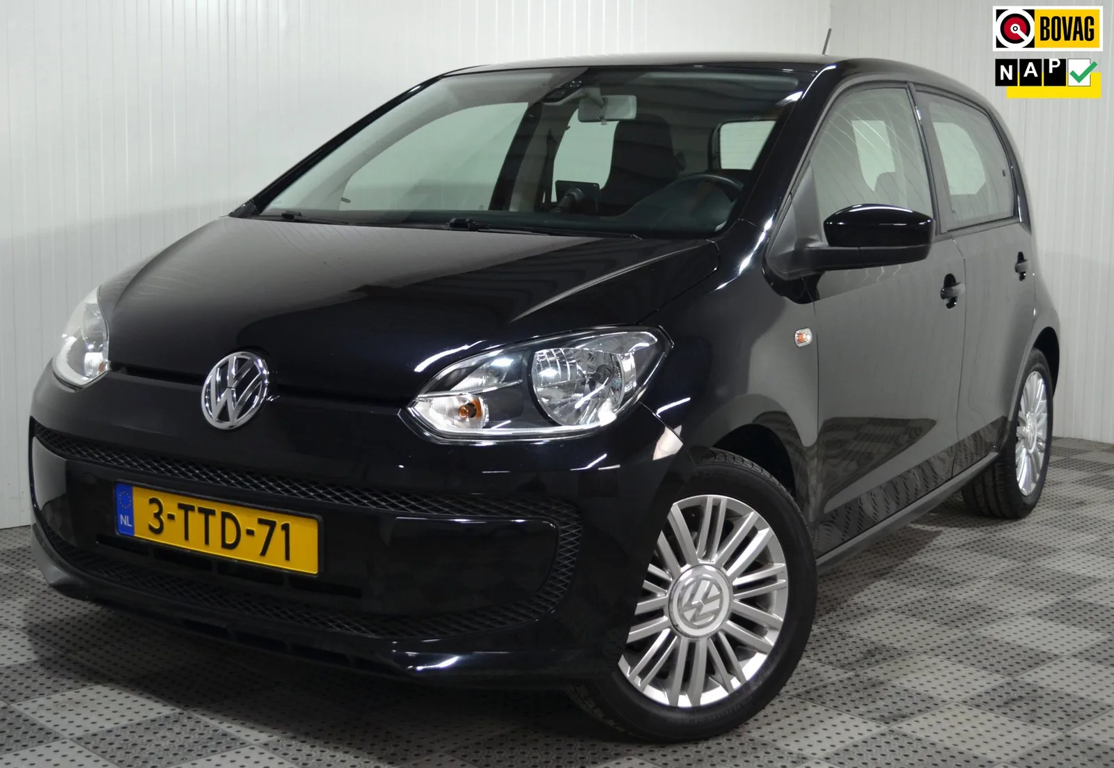 Volkswagen Up! (2014) — foto 1
