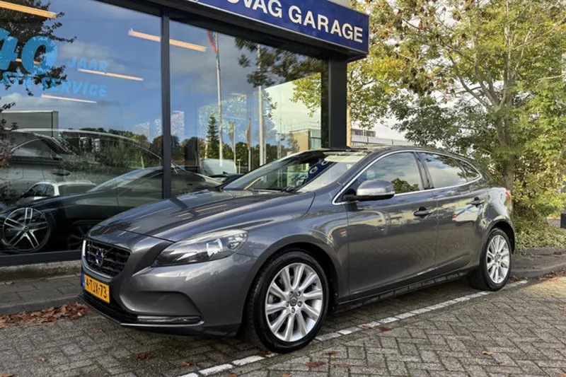 Volvo V40 (2014)