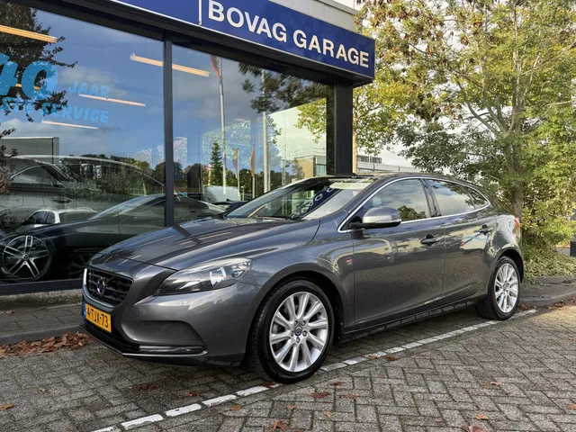 Volvo V40 (2014) — foto 1