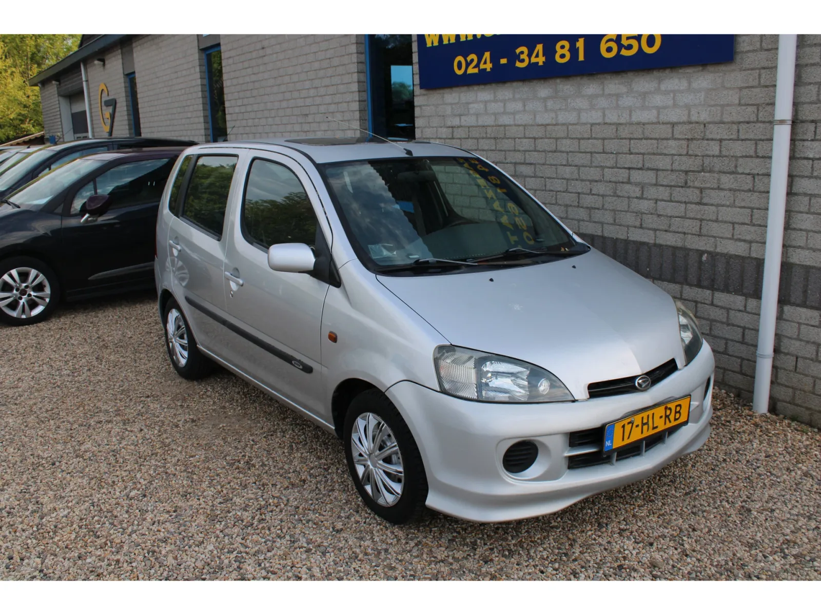 Daihatsu YRV (2001) — foto 1