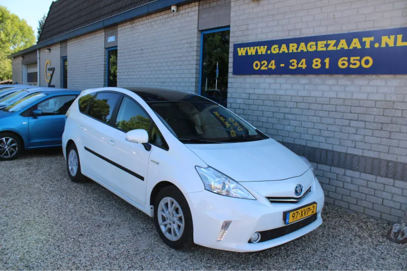Toyota Prius (2012)