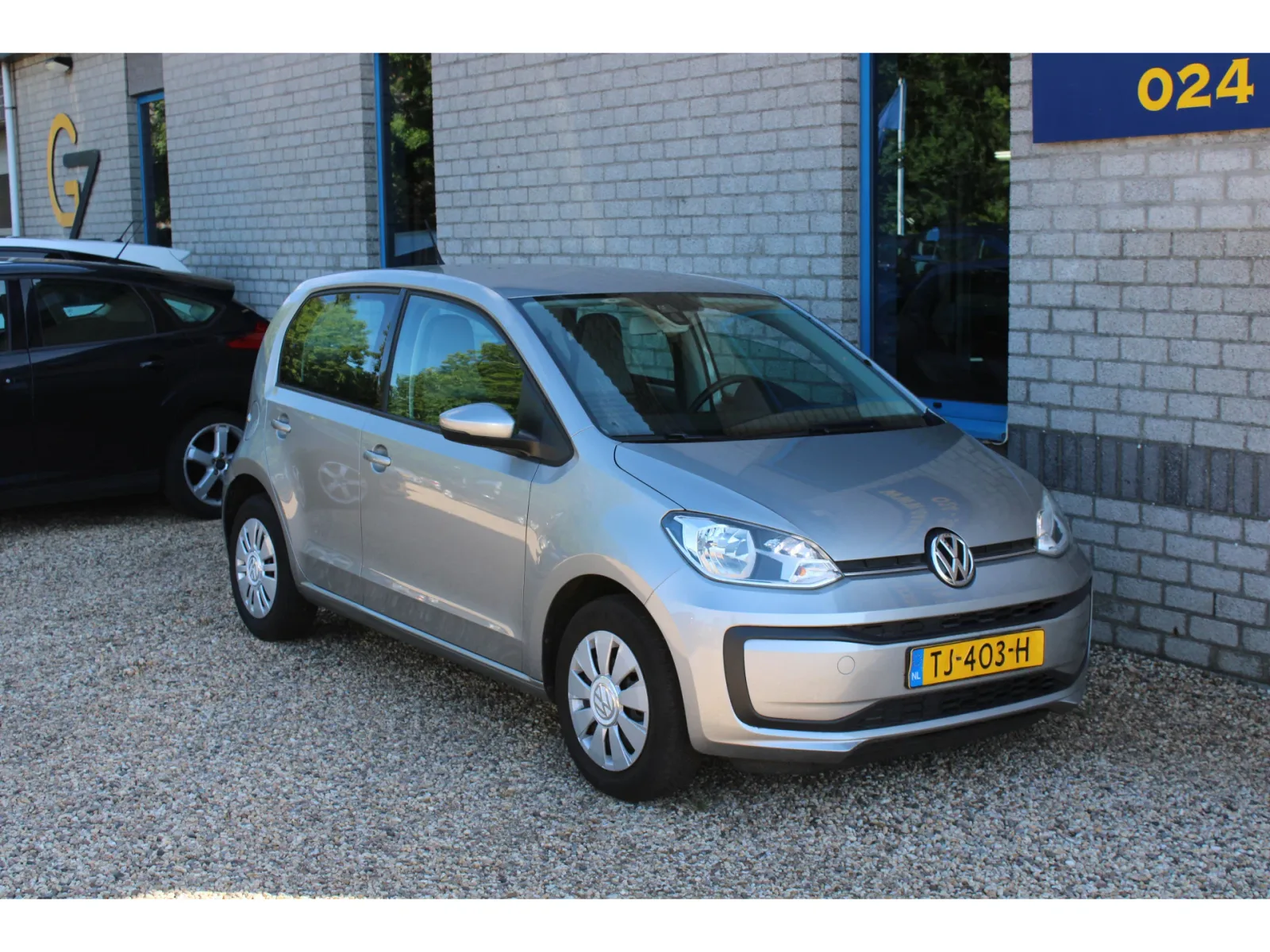 Volkswagen Up! (2018) — foto 1