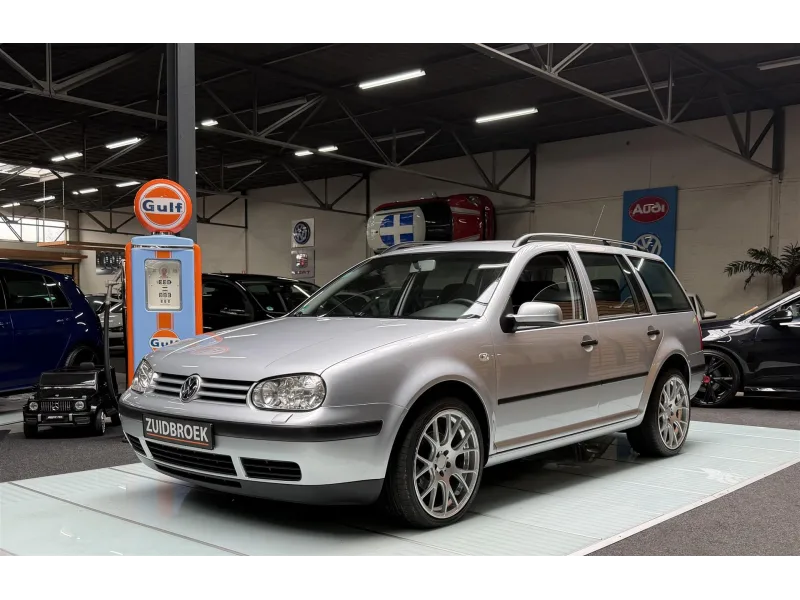 Volkswagen Golf (2003) — foto 1