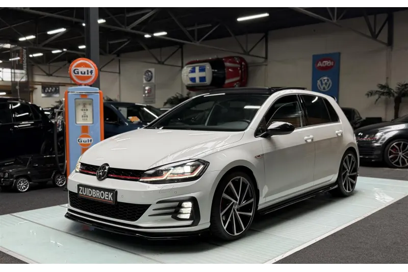 Volkswagen Golf (2017)