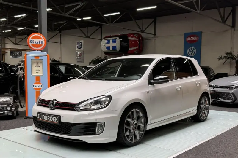 Volkswagen Golf (2011)