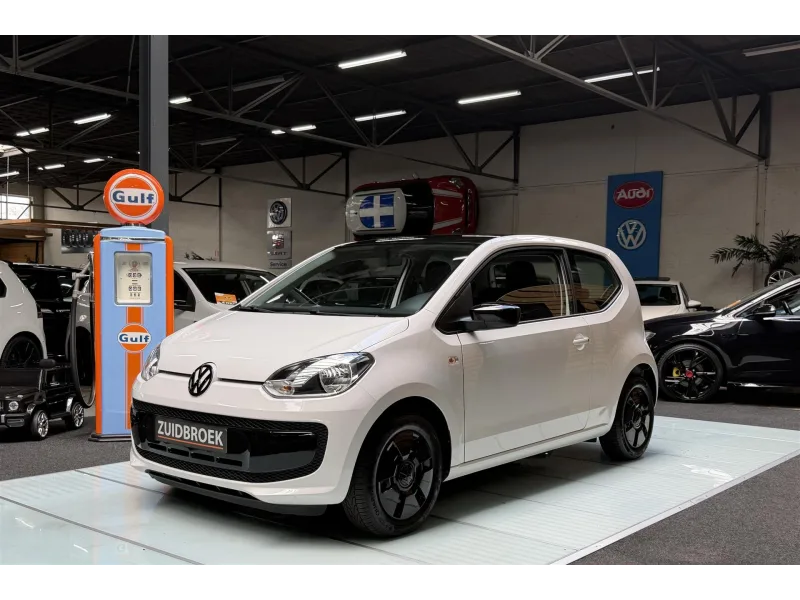 Volkswagen Up! (2015) — foto 1