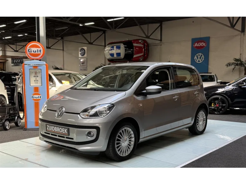 Volkswagen Up! (2016) — foto 1