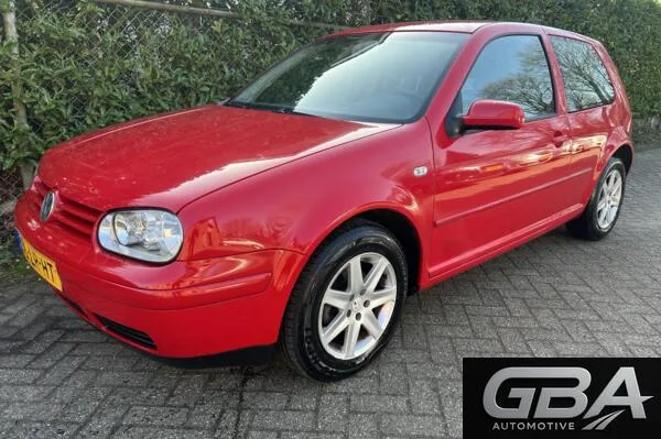 Volkswagen Golf (2003) — foto 1