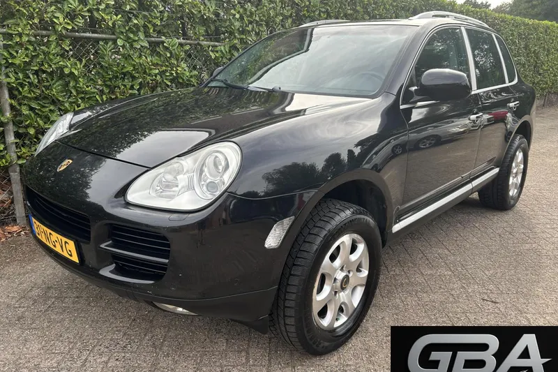 Porsche Cayenne (2003)