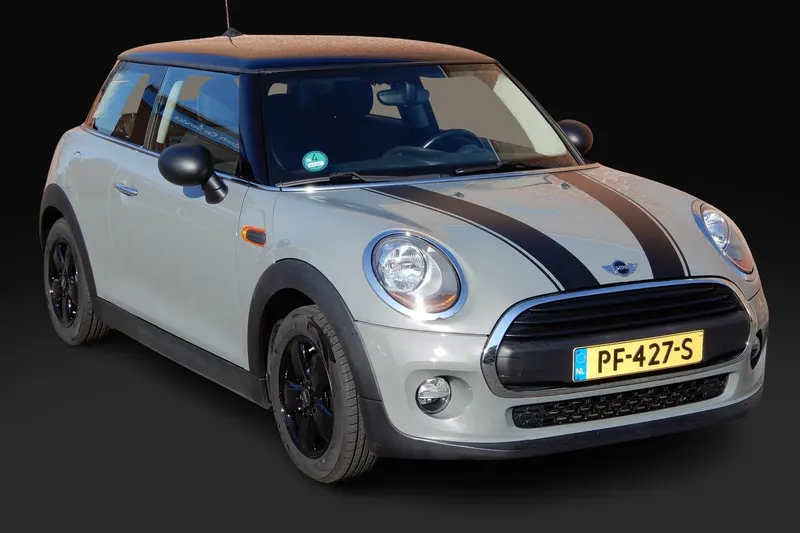 MINI One (2017)