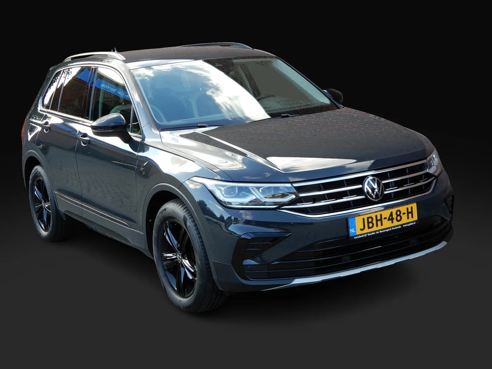 Volkswagen Tiguan (2023) — foto 1