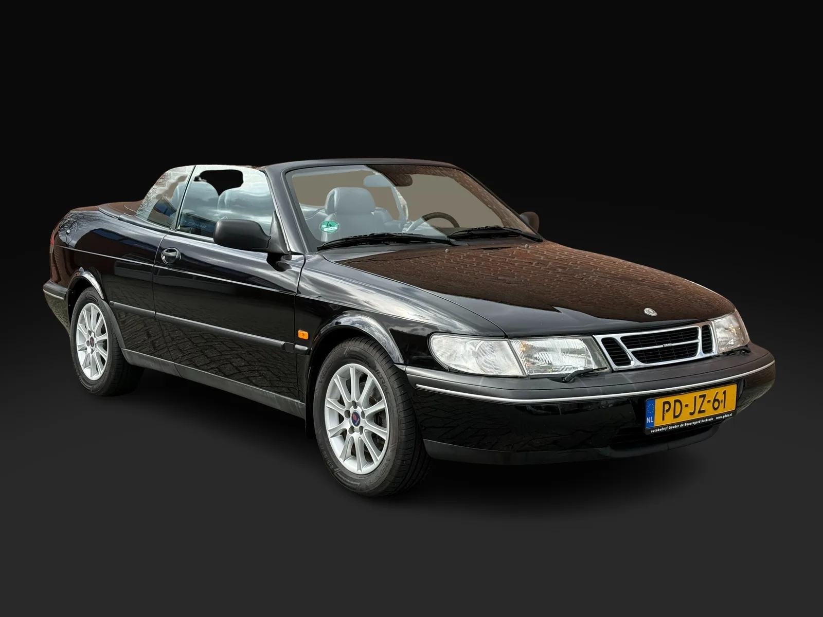 Saab 900 (1996) — foto 1