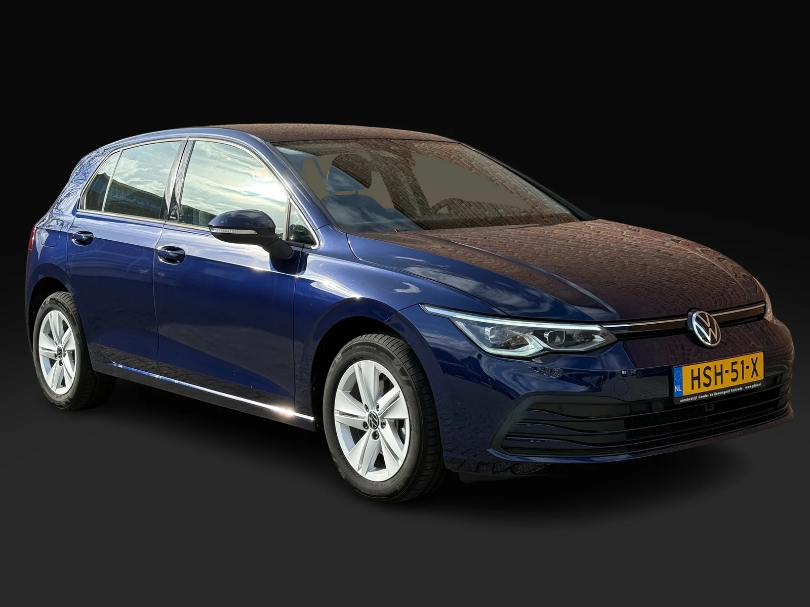 Volkswagen Golf (2024) — foto 1