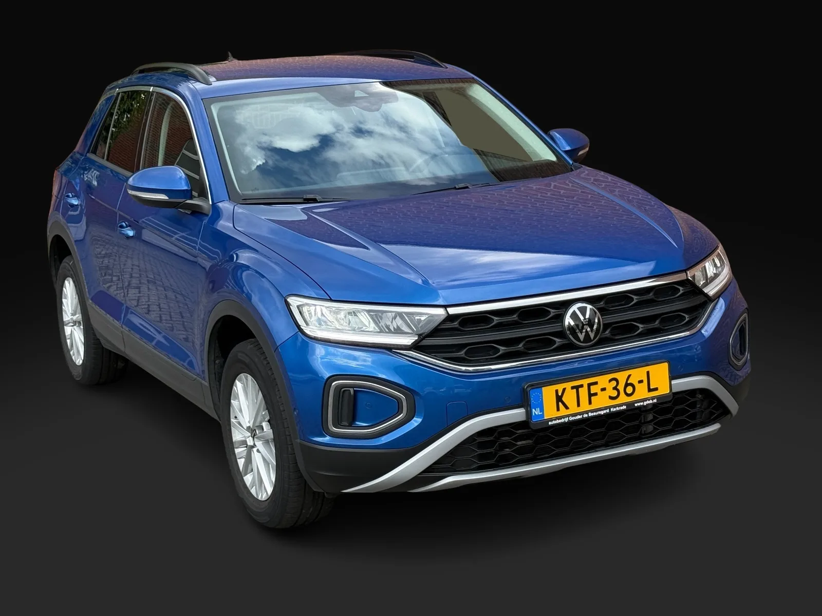 Volkswagen T-Roc (2023) — foto 1
