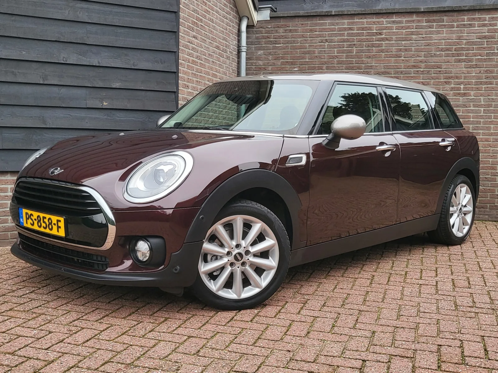 MINI Clubman (2017) — foto 1