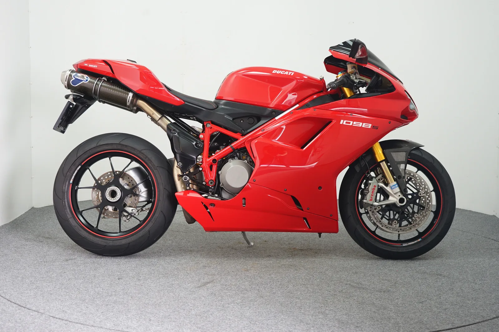 Honda CBR 1000 RR Fireblade (2018) — foto 1