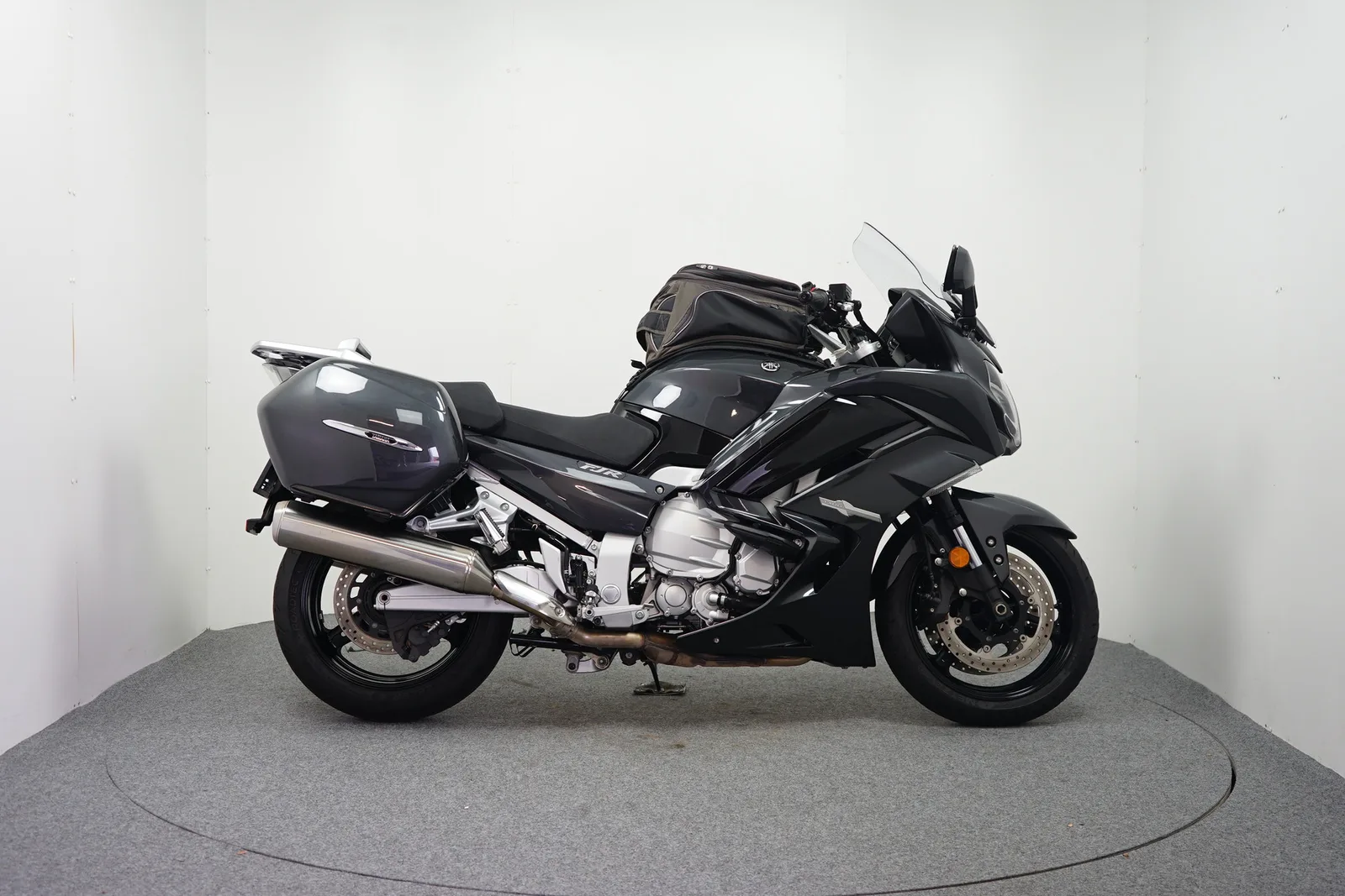 Yamaha FJR 1300 AE (2017) — foto 1