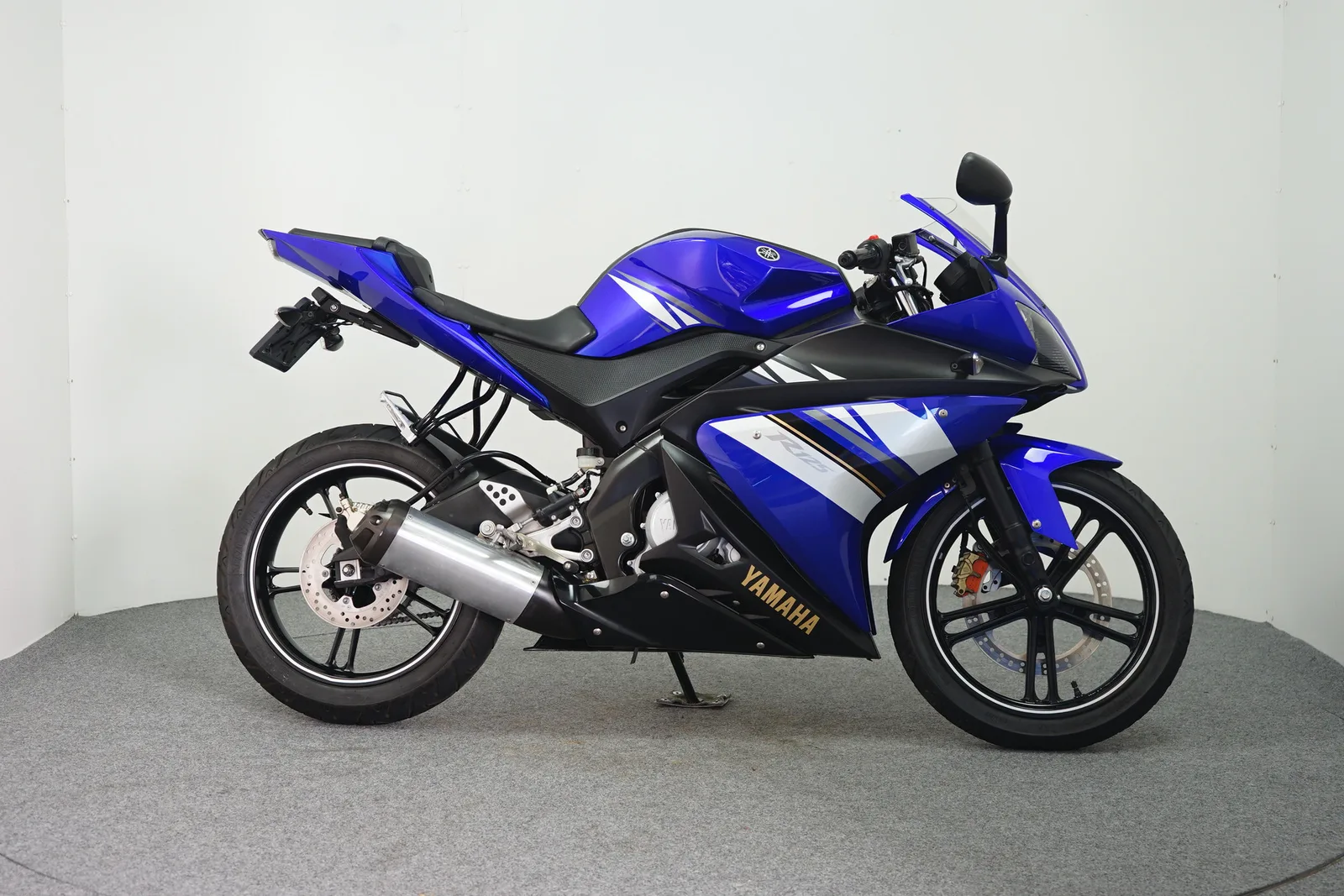 Yamaha YZF-R125 (2008) — foto 1