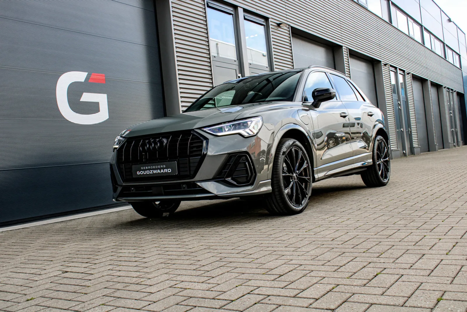 Audi Q3 (2022) — foto 1