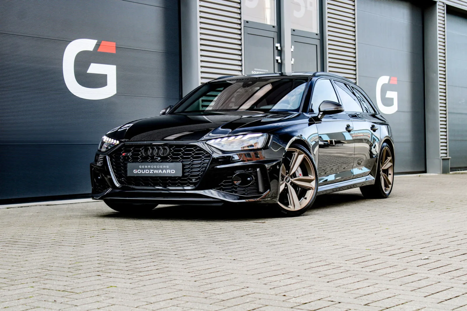 Audi RS 4 (2020) — foto 1