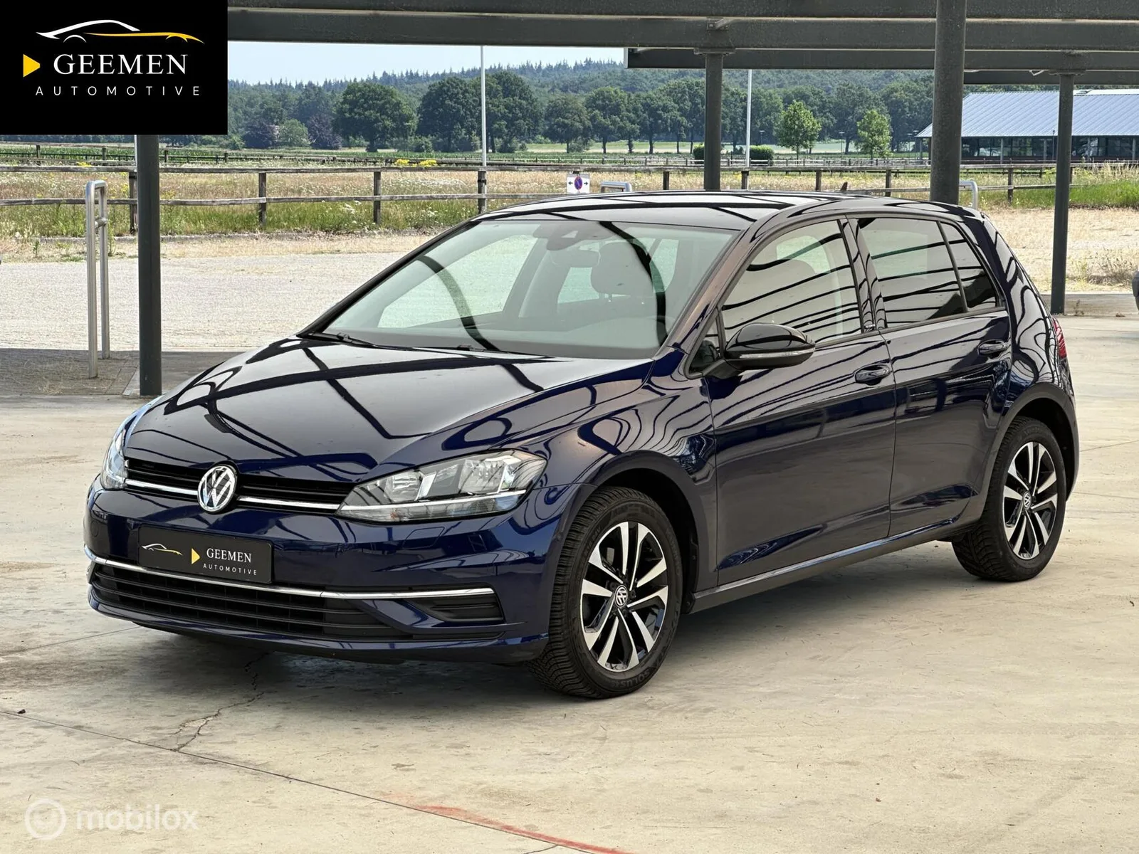 Volkswagen Golf (2019) — foto 1