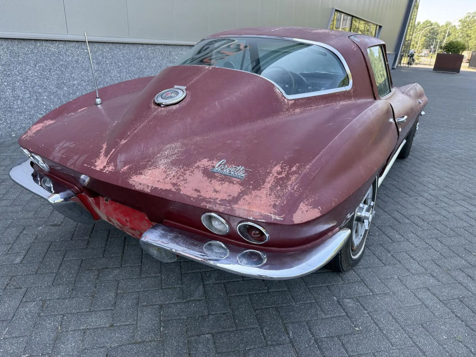 Chevrolet Corvette (1966) — foto 1