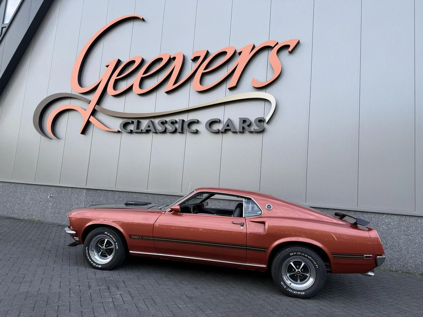 Ford Mustang (1969) — foto 1