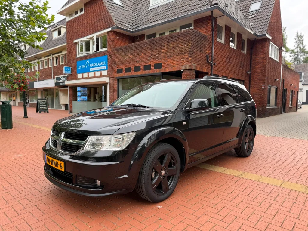 Dodge Journey (2010) — foto 1