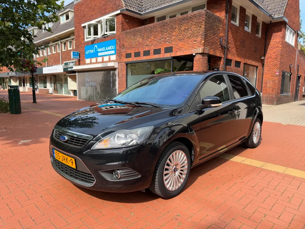 Ford Focus (2009) — foto 1