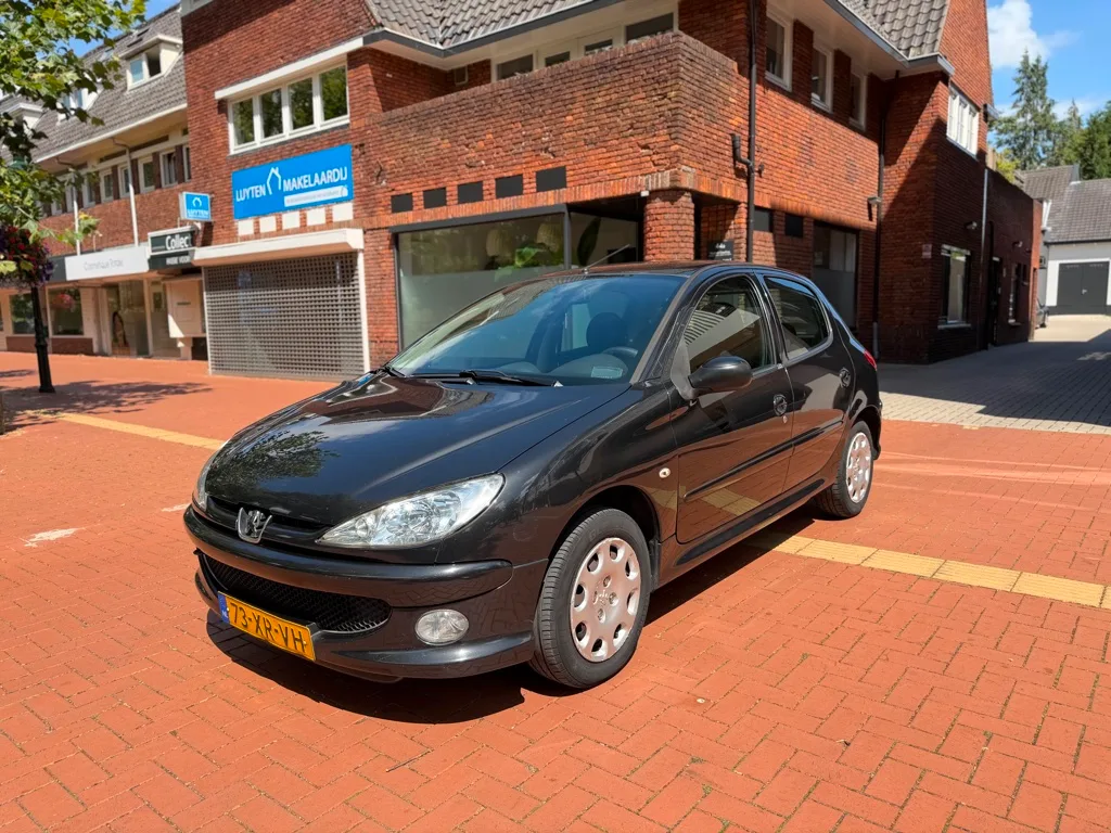 Peugeot 206 (2007) — foto 1