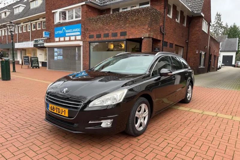 Peugeot 508 (2012)