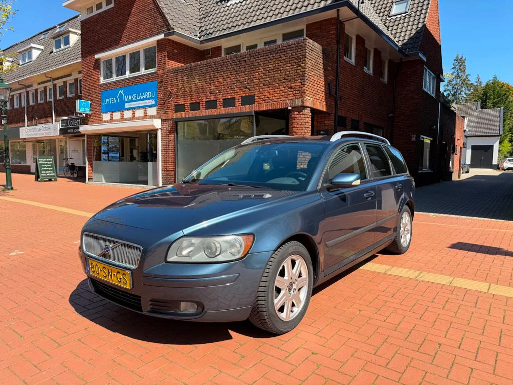 Volvo V50 (2006) — foto 1