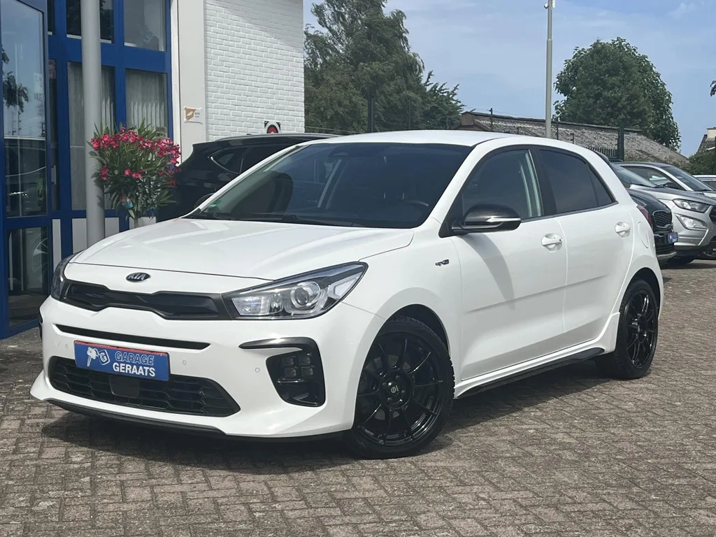 Kia Rio (2021) — foto 1