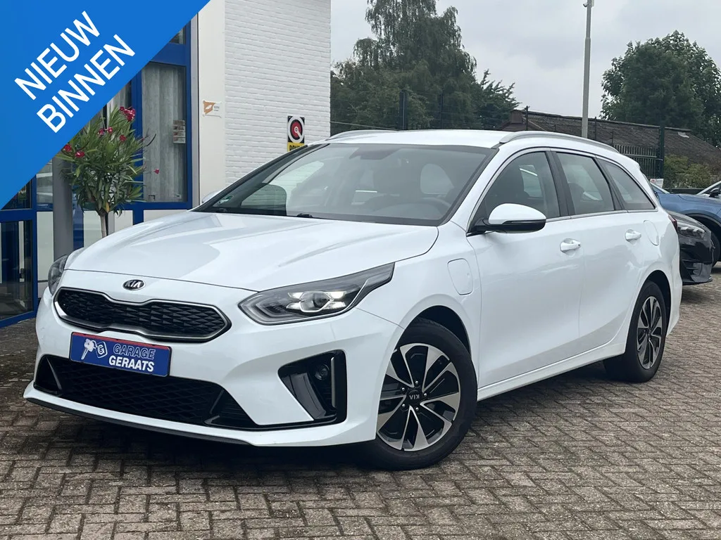 Kia Ceed Sportswagon (2020) — foto 1