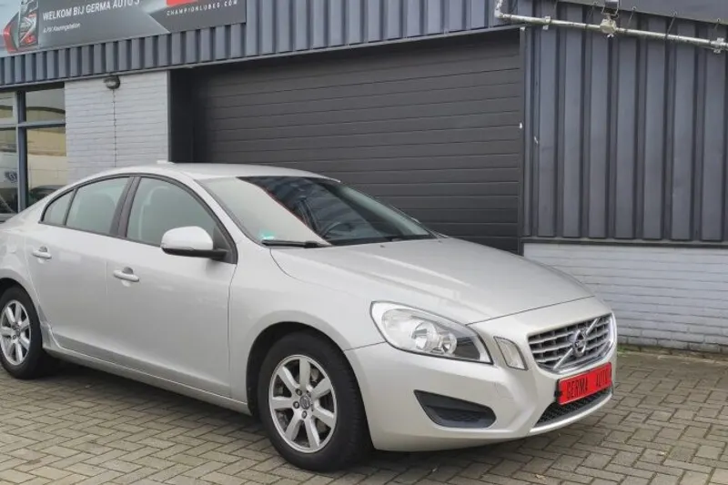 Volvo S60 (2011)