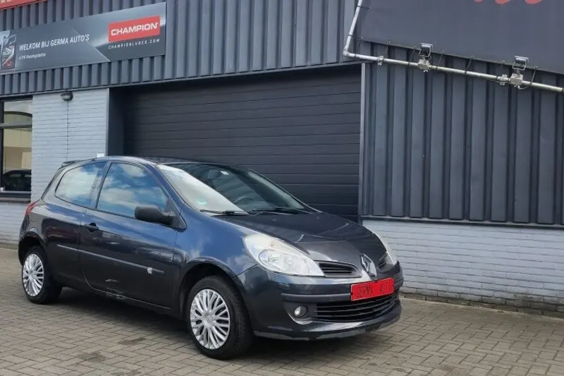 Renault Clio (2004)