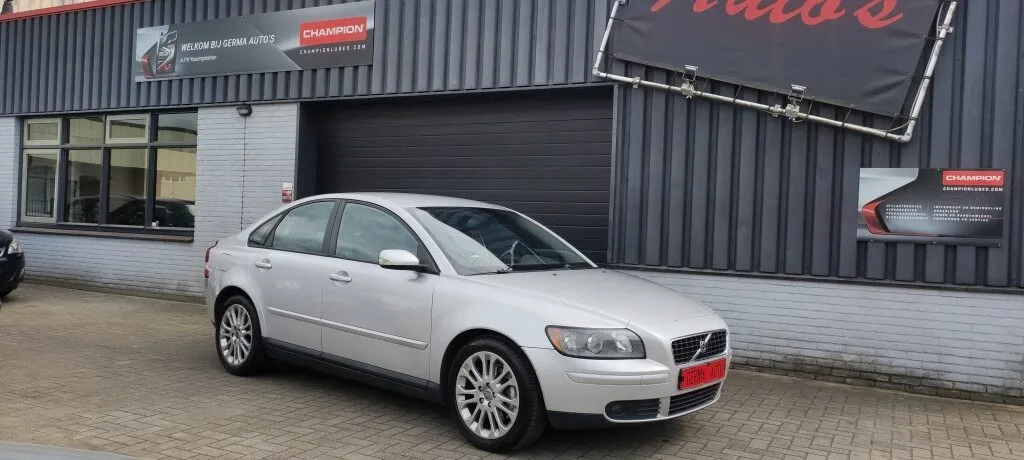 Volvo S40 (2005) — foto 1