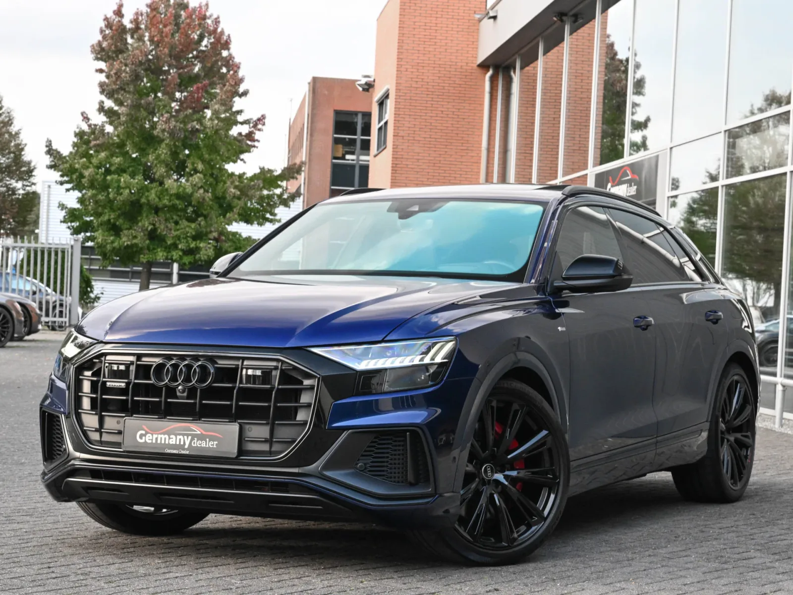 Audi Q8 (2021) — foto 1