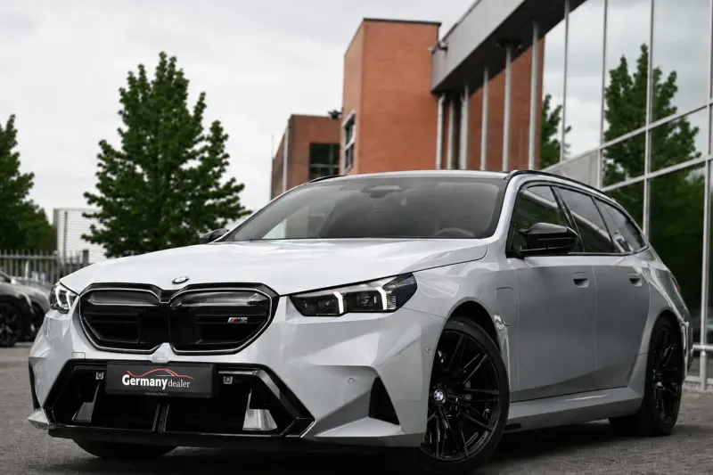 BMW M5 (2025)