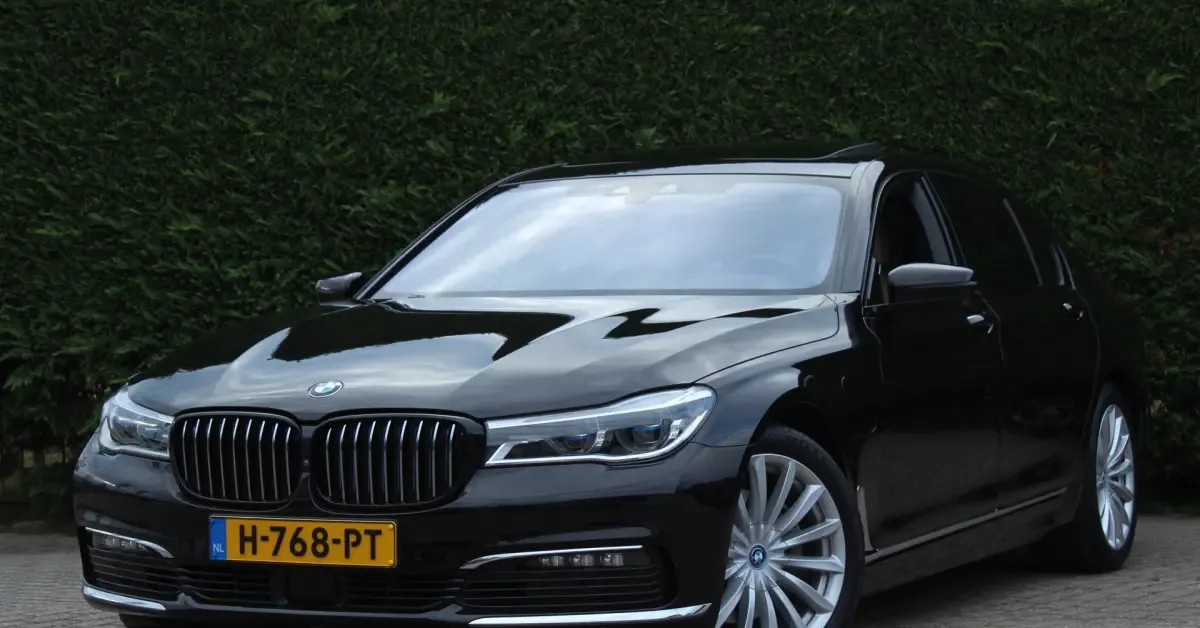 BMW 7-Serie (2019) — foto 1