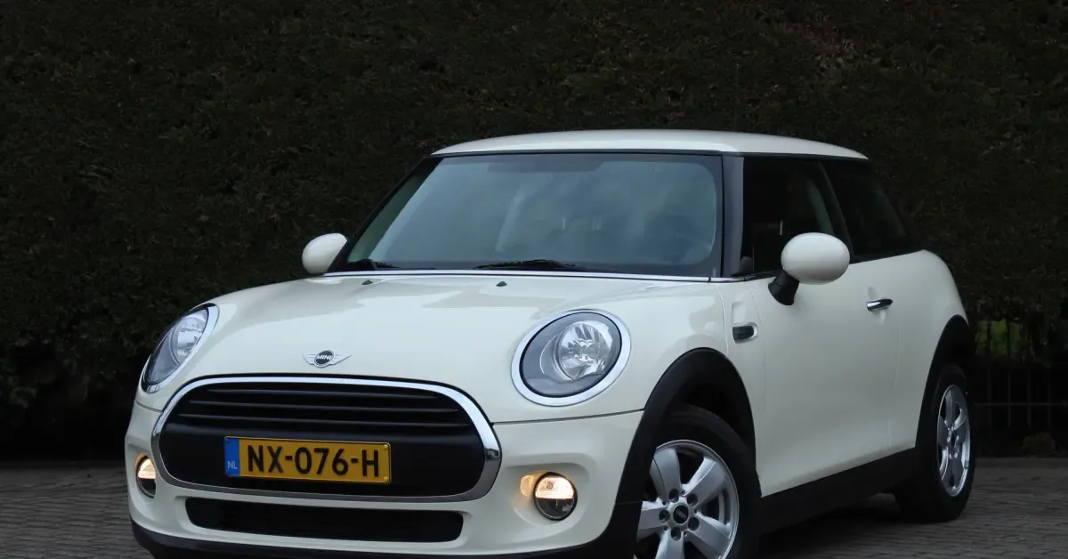 MINI One (2017) — foto 1