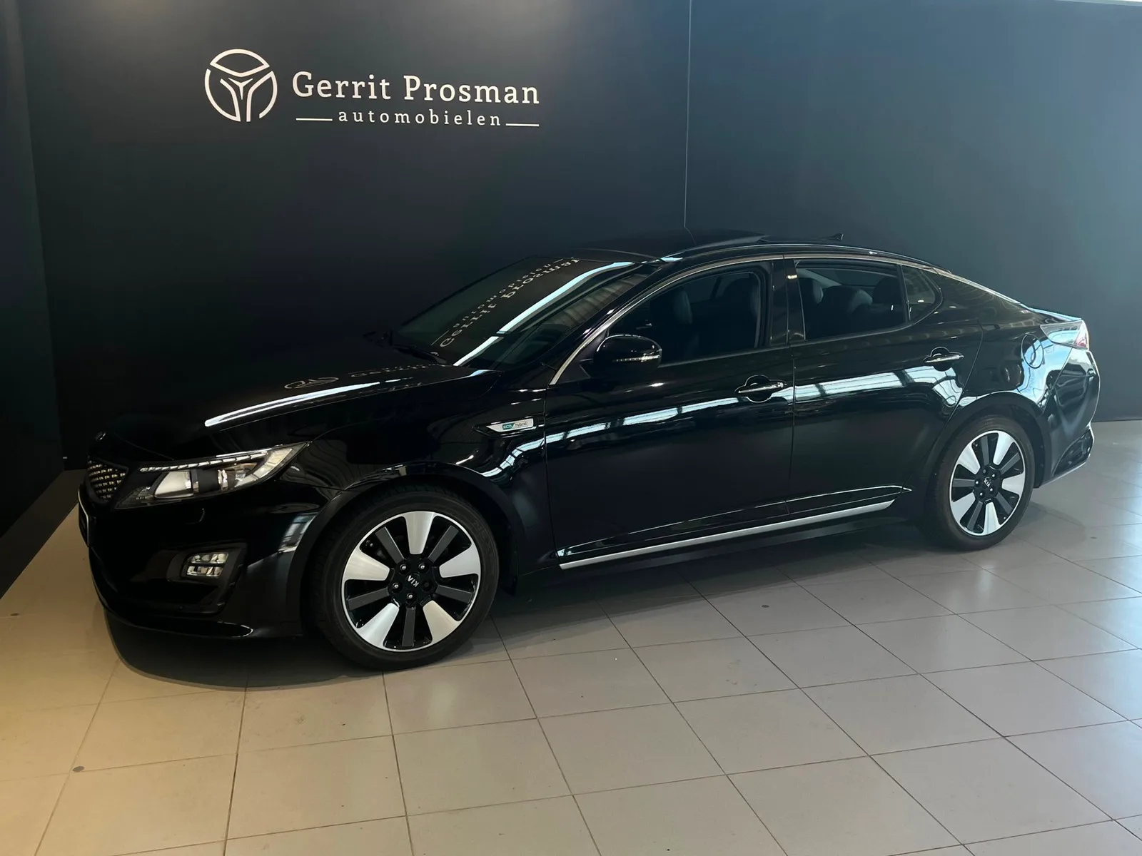 Kia Optima (2015) — foto 1