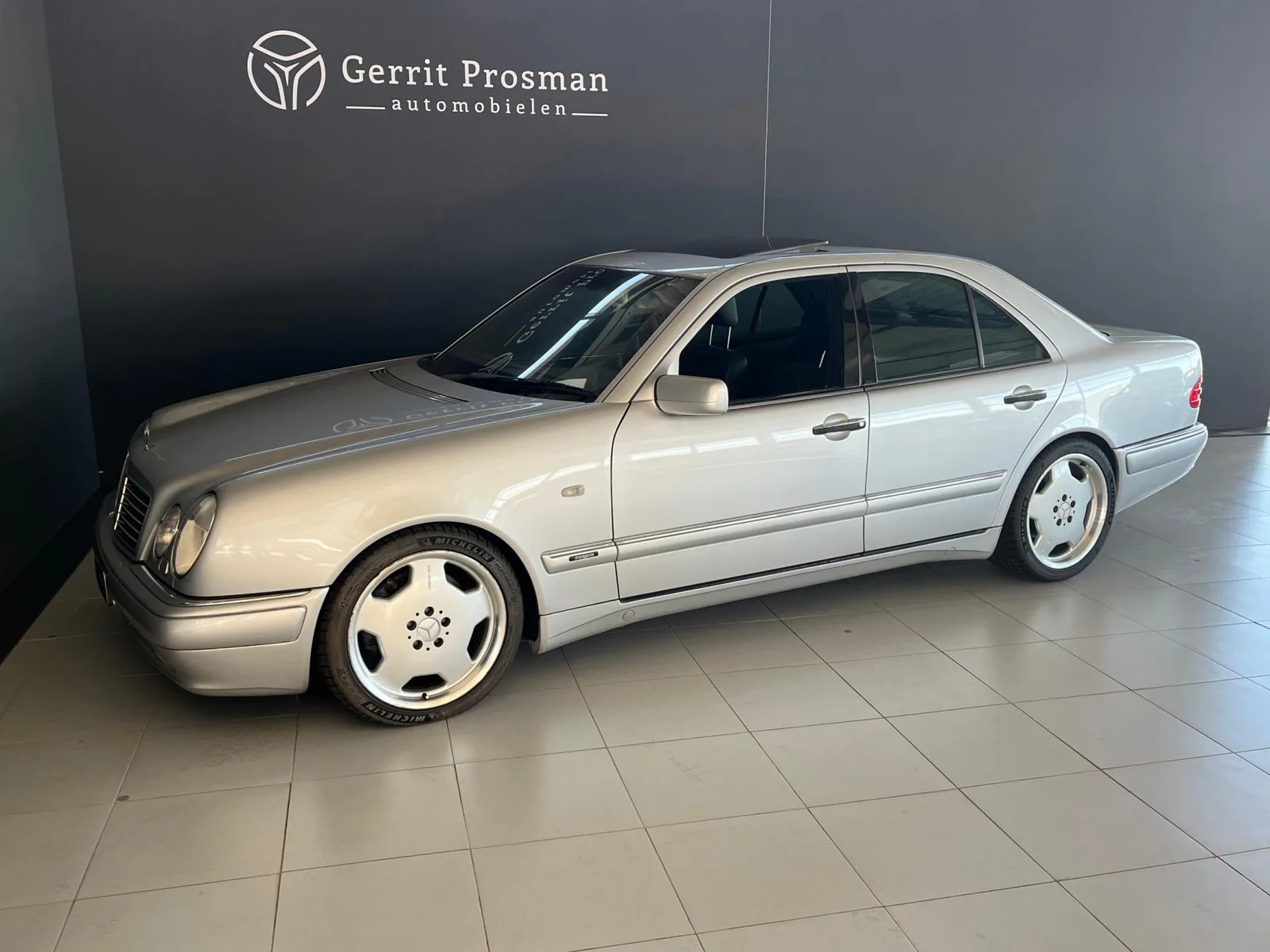 Mercedes-Benz E-Klasse (1996) — foto 1