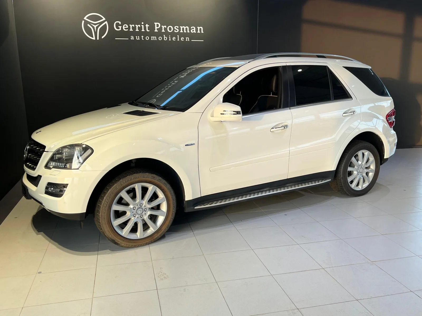 Mercedes-Benz ML-Klasse (2011) — foto 1