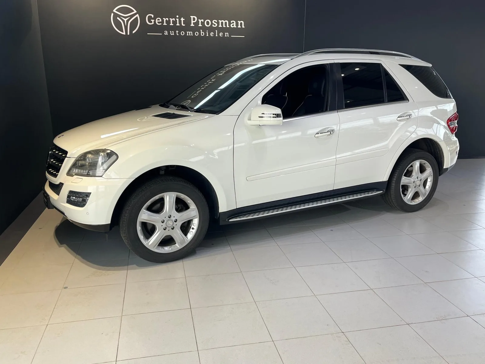 Mercedes-Benz ML-Klasse (2011) — foto 1