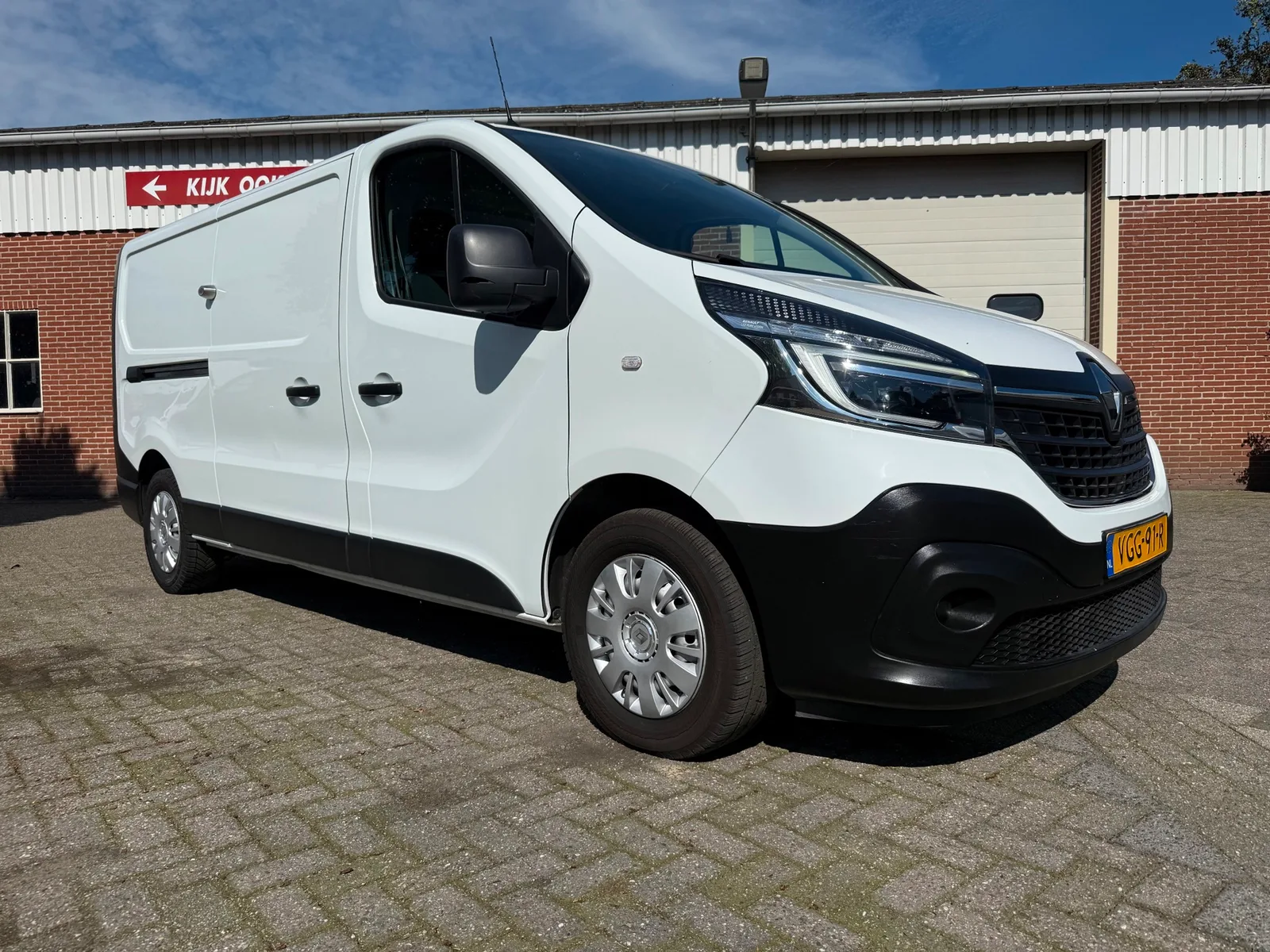 Renault Trafic (2020) — foto 1