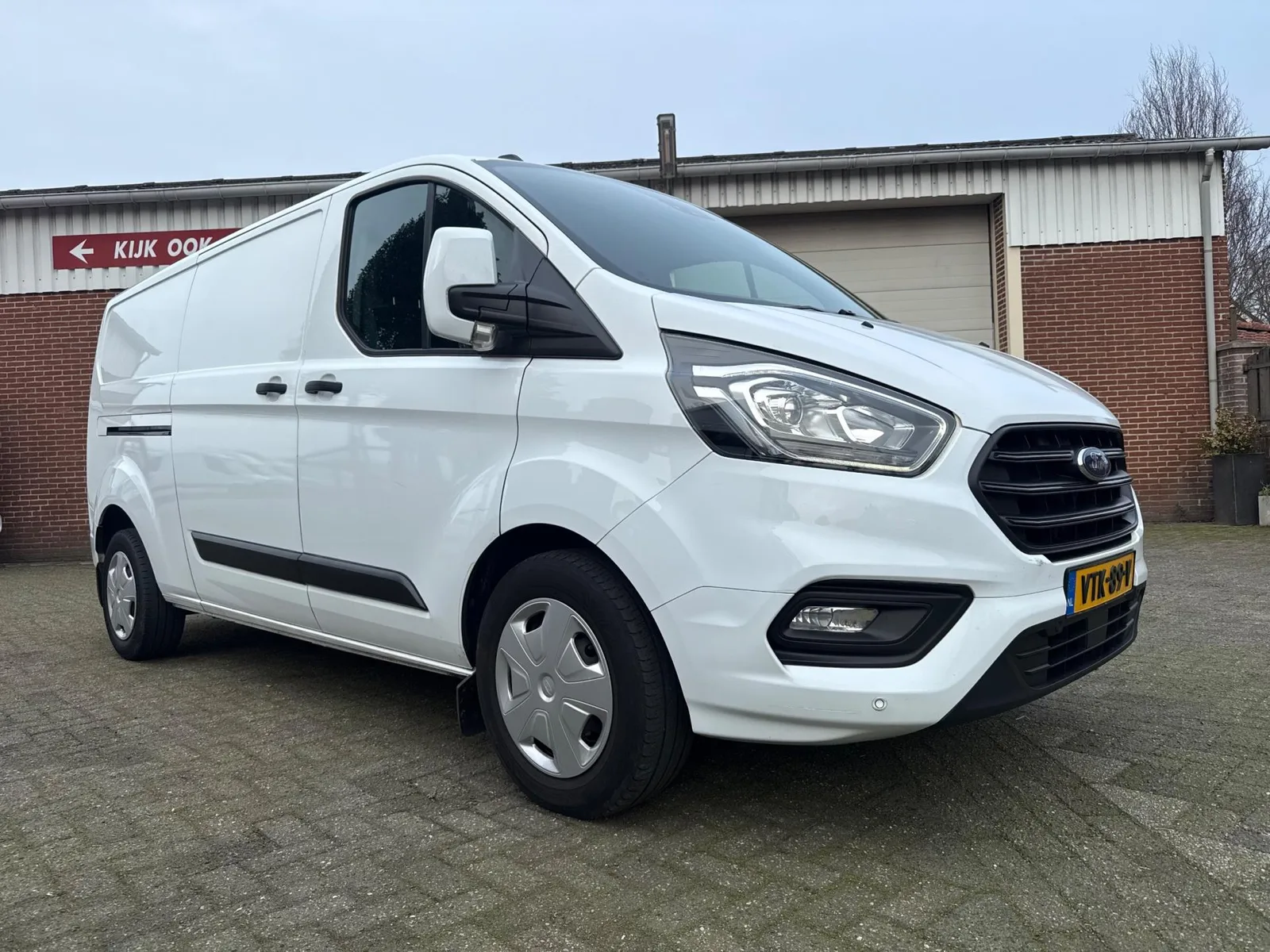 Ford Transit Custom (2023) — foto 1