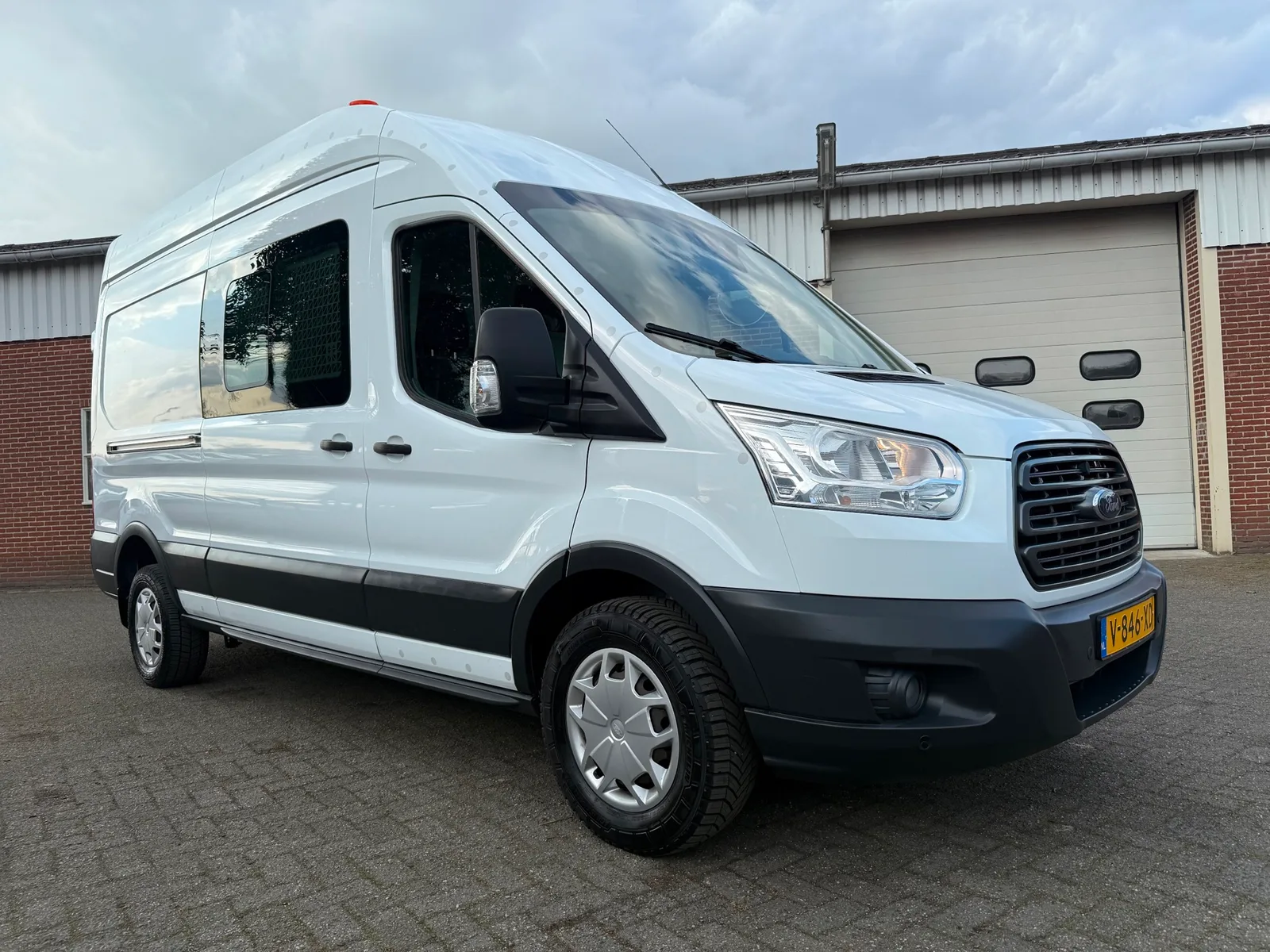 Ford Transit (2019) — foto 1