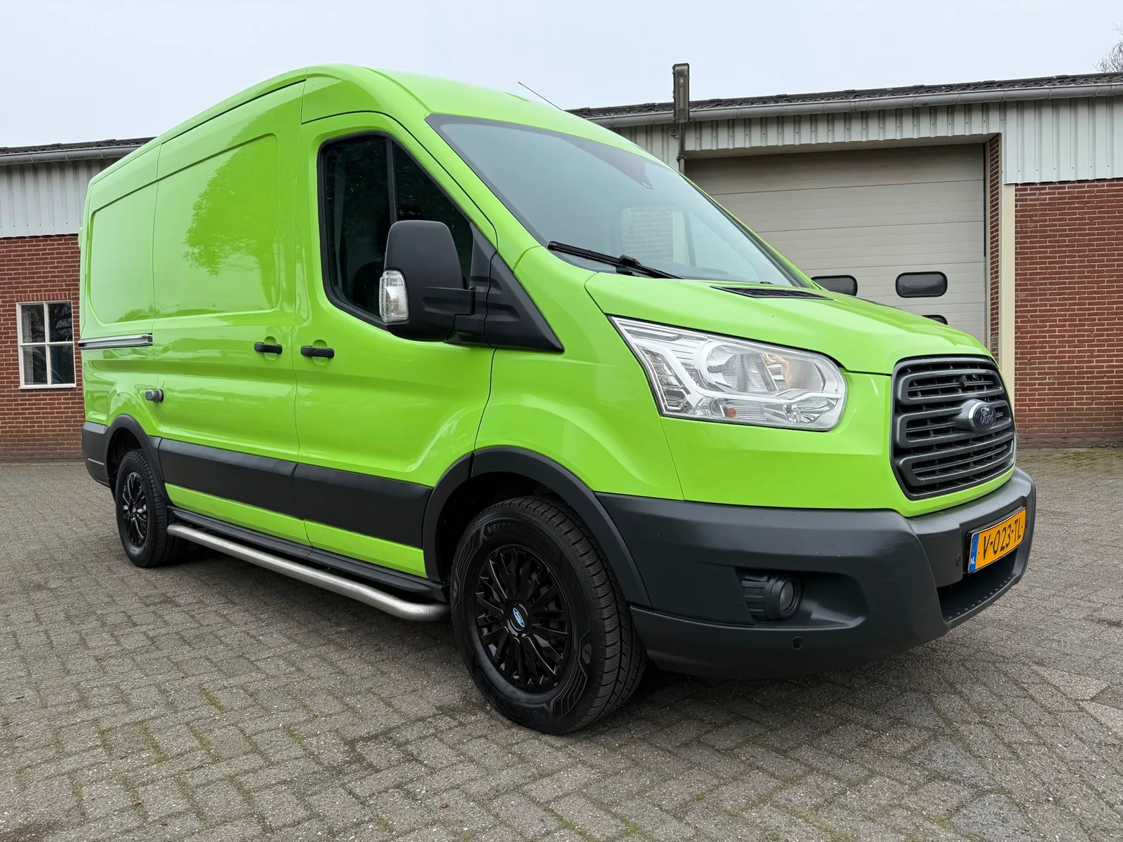 Ford Transit (2018) — foto 1